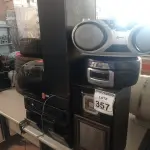 LOTE 357 - 03 MICRO SYSTEM E 01 APARELHO DE SOM C/DUAS CAIXAS DE SOM MARCAS E MODELOS DIVERSOS. (NO ESTADO) ATENÇÃO! FAZER A VISITAÇÃO ANTES DE ARREMATAR, NÃO SABEMOS SE FUNCIONA. LEILÃO NÃO TEM GARANTIA E NEM DEVOLUÇÃO, SUJEITO A POSSÍVEIS AVARIAS VISÍVEIS/OCULTAS E/OU AUSÊNCIA DE COMPONENTES.