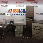 LOTE 369 - 02 APARELHOS DE SOM MARCA SONY E AIWA. (NO ESTADO) ATENÇÃO! FAZER A VISITAÇÃO ANTES DE ARREMATAR, NÃO SABEMOS SE FUNCIONA. LEILÃO NÃO TEM GARANTIA E NEM DEVOLUÇÃO, SUJEITO A POSSÍVEIS AVARIAS VISÍVEIS/OCULTAS E/OU AUSÊNCIA DE COMPONENTES.