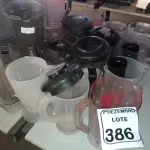 LOTE 386 - 01 LOTE C/APROXIMADAMENTE 15 COPOS P/LIQUIDIFICADORES. (NO ESTADO) ATENÇÃO! FAZER A VISITAÇÃO ANTES DE ARREMATAR, NÃO SABEMOS SE FUNCIONA. LEILÃO NÃO TEM GARANTIA E NEM DEVOLUÇÃO, SUJEITO A POSSÍVEIS AVARIAS VISÍVEIS/OCULTAS E/OU AUSÊNCIA DE COMPONENTES.