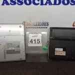 LOTE 415 - 02 NOTEBOOKS MARCAS E MODELOS DIVERSOS P/RETIRADA DE PEÇAS. (NO ESTADO) ATENÇÃO! FAZER A VISITAÇÃO ANTES DE ARREMATAR, NÃO SABEMOS SE FUNCIONA. LEILÃO NÃO TEM GARANTIA E NEM DEVOLUÇÃO, SUJEITO A POSSÍVEIS AVARIAS VISÍVEIS/OCULTAS E/OU AUSÊNCIA DE COMPONENTES.