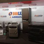 LOTE 369 - 02 APARELHOS DE SOM MARCA SONY E AIWA. (NO ESTADO) ATENÇÃO! FAZER A VISITAÇÃO ANTES DE ARREMATAR, NÃO SABEMOS SE FUNCIONA. LEILÃO NÃO TEM GARANTIA E NEM DEVOLUÇÃO, SUJEITO A POSSÍVEIS AVARIAS VISÍVEIS/OCULTAS E/OU AUSÊNCIA DE COMPONENTES.