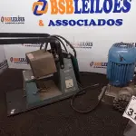 LOTE 314 - 01 MOTOR DE PORTÃO INCOMPLETO MARCA ROSSI E 01 MÁQUINA DE ESTAMPAR BONÉ MARCA RIMAQ. (NO ESTADO) ATENÇÃO! FAZER A VISITAÇÃO ANTES DE ARREMATAR, NÃO SABEMOS SE FUNCIONA. LEILÃO NÃO TEM GARANTIA E NEM DEVOLUÇÃO, SUJEITO A POSSÍVEIS AVARIAS VISÍVEIS/OCULTAS E/OU AUSÊNCIA DE COMPONENTES.