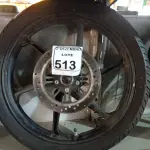 LOTE 513 - 01 RODA P/MOTO COM PNEU E CÂMARA DE AR, ARO “18. PARA HONDA 150 E 160 CILINDRADAS. (NO ESTADO) ATENÇÃO! FAZER A VISITAÇÃO ANTES DE ARREMATAR, NÃO SABEMOS SE FUNCIONA. LEILÃO NÃO TEM GARANTIA E NEM DEVOLUÇÃO, SUJEITO A POSSÍVEIS AVARIAS VISÍVEIS/OCULTAS E/OU AUSÊNCIA DE COMPONENTES.