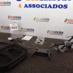 LOTE 403 - 01 DRONE COM CASE DA MARCA ZYMA. (NO ESTADO) ATENÇÃO! FAZER A VISITAÇÃO ANTES DE ARREMATAR, NÃO SABEMOS SE FUNCIONA. LEILÃO NÃO TEM GARANTIA E NEM DEVOLUÇÃO, SUJEITO A POSSÍVEIS AVARIAS VISÍVEIS/OCULTAS E/OU AUSÊNCIA DE COMPONENTES.