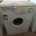 LOTE 480 - 01 MÁQUINA DE LAVAR 5KG MARCA ELECTROLUX 220V. (NO ESTADO) ATENÇÃO! FAZER A VISITAÇÃO ANTES DE ARREMATAR, NÃO SABEMOS SE FUNCIONA. LEILÃO NÃO TEM GARANTIA E NEM DEVOLUÇÃO, SUJEITO A POSSÍVEIS AVARIAS VISÍVEIS/OCULTAS E/OU AUSÊNCIA DE COMPONENTES.