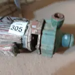 LOTE 305 - 01 BOMBA D’ÁGUA C/AVARIAS. (NO ESTADO) ATENÇÃO! FAZER A VISITAÇÃO ANTES DE ARREMATAR, NÃO SABEMOS SE FUNCIONA. LEILÃO NÃO TEM GARANTIA E NEM DEVOLUÇÃO, SUJEITO A POSSÍVEIS AVARIAS VISÍVEIS/OCULTAS E/OU AUSÊNCIA DE COMPONENTES.