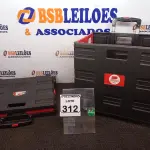 LOTE 312 - 02 CARRINHOS DOBRÁVEIS P/TRANSPORTE DE PLÁSTICO. (NO ESTADO) ATENÇÃO! FAZER A VISITAÇÃO ANTES DE ARREMATAR, NÃO SABEMOS SE FUNCIONA. LEILÃO NÃO TEM GARANTIA E NEM DEVOLUÇÃO, SUJEITO A POSSÍVEIS AVARIAS VISÍVEIS/OCULTAS E/OU AUSÊNCIA DE COMPONENTES.