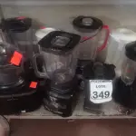 LOTE 349 - 06 LIQUIDIFICADORES E UTENSÍLIOS MARCAS E MODELOS DIVERSOS. (NO ESTADO) ATENÇÃO! FAZER A VISITAÇÃO ANTES DE ARREMATAR, NÃO SABEMOS SE FUNCIONA. LEILÃO NÃO TEM GARANTIA E NEM DEVOLUÇÃO, SUJEITO A POSSÍVEIS AVARIAS VISÍVEIS/OCULTAS E/OU AUSÊNCIA DE COMPONENTES.