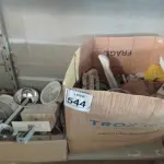 LOTE 544 - 01 LOTE C/GRANDE QUANTIDADE DE LUMINÁRIAS E MATERIAIS DIVERSOS. (NO ESTADO) ATENÇÃO! FAZER A VISITAÇÃO ANTES DE ARREMATAR, NÃO SABEMOS SE FUNCIONA. LEILÃO NÃO TEM GARANTIA E NEM DEVOLUÇÃO, SUJEITO A POSSÍVEIS AVARIAS VISÍVEIS/OCULTAS E/OU AUSÊNCIA DE COMPONENTES.