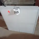 LOTE 555 - 05 PAINÉIS DE LED P/EMBUTIR. (NO ESTADO) ATENÇÃO! FAZER A VISITAÇÃO ANTES DE ARREMATAR, NÃO SABEMOS SE FUNCIONA. LEILÃO NÃO TEM GARANTIA E NEM DEVOLUÇÃO, SUJEITO A POSSÍVEIS AVARIAS VISÍVEIS/OCULTAS E/OU AUSÊNCIA DE COMPONENTES.