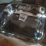 LOTE 532 - 01 CUBA EM AÇO INOX 400X340X140MM(NOVO). (NO ESTADO) ATENÇÃO! FAZER A VISITAÇÃO ANTES DE ARREMATAR, NÃO SABEMOS SE FUNCIONA. LEILÃO NÃO TEM GARANTIA E NEM DEVOLUÇÃO, SUJEITO A POSSÍVEIS AVARIAS VISÍVEIS/OCULTAS E/OU AUSÊNCIA DE COMPONENTES.