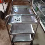 LOTE 429 - 01 CARRINHO EM INOX. (NO ESTADO) ATENÇÃO! FAZER A VISITAÇÃO ANTES DE ARREMATAR, NÃO SABEMOS SE FUNCIONA. LEILÃO NÃO TEM GARANTIA E NEM DEVOLUÇÃO, SUJEITO A POSSÍVEIS AVARIAS VISÍVEIS/OCULTAS E/OU AUSÊNCIA DE COMPONENTES.