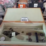 LOTE 553 - 01 CAIXA DE MADEIRA P/MATERIAIS DE LABORATÓRIO. (NO ESTADO) ATENÇÃO! FAZER A VISITAÇÃO ANTES DE ARREMATAR, NÃO SABEMOS SE FUNCIONA. LEILÃO NÃO TEM GARANTIA E NEM DEVOLUÇÃO, SUJEITO A POSSÍVEIS AVARIAS VISÍVEIS/OCULTAS E/OU AUSÊNCIA DE COMPONENTES.
