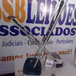 LOTE 326 - 02 ENCERADEIRAS ANTIGAS MARCA ELECTROLUX. (NO ESTADO) ATENÇÃO! FAZER A VISITAÇÃO ANTES DE ARREMATAR, NÃO SABEMOS SE FUNCIONA. LEILÃO NÃO TEM GARANTIA E NEM DEVOLUÇÃO, SUJEITO A POSSÍVEIS AVARIAS VISÍVEIS/OCULTAS E/OU AUSÊNCIA DE COMPONENTES.