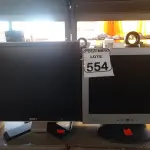 LOTE 554 - 05 MONITORES LCD MARCAS E MODELOS DIVERSOS. (NO ESTADO) ATENÇÃO! FAZER A VISITAÇÃO ANTES DE ARREMATAR, NÃO SABEMOS SE FUNCIONA. LEILÃO NÃO TEM GARANTIA E NEM DEVOLUÇÃO, SUJEITO A POSSÍVEIS AVARIAS VISÍVEIS/OCULTAS E/OU AUSÊNCIA DE COMPONENTES.