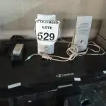 LOTE 529 - 01 TV MARCA BUSTER C/FONTE FUNCIONANDO E 01 PAR DE CAIXAS DE SOM P/PC. (NO ESTADO) ATENÇÃO! FAZER A VISITAÇÃO ANTES DE ARREMATAR, NÃO SABEMOS SE FUNCIONA. LEILÃO NÃO TEM GARANTIA E NEM DEVOLUÇÃO, SUJEITO A POSSÍVEIS AVARIAS VISÍVEIS/OCULTAS E/OU AUSÊNCIA DE COMPONENTES.