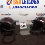 LOTE 345 - 02 CAPACETES PARA MOTO NA COR PRETA. (NO ESTADO) ATENÇÃO! FAZER A VISITAÇÃO ANTES DE ARREMATAR, NÃO SABEMOS SE FUNCIONA. LEILÃO NÃO TEM GARANTIA E NEM DEVOLUÇÃO, SUJEITO A POSSÍVEIS AVARIAS VISÍVEIS/OCULTAS E/OU AUSÊNCIA DE COMPONENTES.