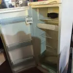 LOTE 307 - 01 GELADEIRA MARCA CONTINENTAL 220V. (NO ESTADO) ATENÇÃO! FAZER A VISITAÇÃO ANTES DE ARREMATAR, NÃO SABEMOS SE FUNCIONA. LEILÃO NÃO TEM GARANTIA E NEM DEVOLUÇÃO, SUJEITO A POSSÍVEIS AVARIAS VISÍVEIS/OCULTAS E/OU AUSÊNCIA DE COMPONENTES.