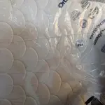 LOTE 464 - 01 CAMA BOX KING P/CASAL. (NO ESTADO) ATENÇÃO! FAZER A VISITAÇÃO ANTES DE ARREMATAR, NÃO SABEMOS SE FUNCIONA. LEILÃO NÃO TEM GARANTIA E NEM DEVOLUÇÃO, SUJEITO A POSSÍVEIS AVARIAS VISÍVEIS/OCULTAS E/OU AUSÊNCIA DE COMPONENTES.