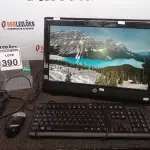 LOTE 390 - 01 ALL IN ONE MARCA HP C/TECLADO E MOUSE. (NO ESTADO) ATENÇÃO! FAZER A VISITAÇÃO ANTES DE ARREMATAR, NÃO SABEMOS SE FUNCIONA. LEILÃO NÃO TEM GARANTIA E NEM DEVOLUÇÃO, SUJEITO A POSSÍVEIS AVARIAS VISÍVEIS/OCULTAS E/OU AUSÊNCIA DE COMPONENTES.