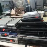 LOTE 318 - 01VÍDEO CASSETE E VÁRIOS APARELHOS DVD MARCAS E MODELOS DIVERSOS. (NO ESTADO) ATENÇÃO! FAZER A VISITAÇÃO ANTES DE ARREMATAR, NÃO SABEMOS SE FUNCIONA. LEILÃO NÃO TEM GARANTIA E NEM DEVOLUÇÃO, SUJEITO A POSSÍVEIS AVARIAS VISÍVEIS/OCULTAS E/OU AUSÊNCIA DE COMPONENTES.