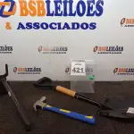 LOTE 421 - 01 MARTELO, 01 MINI PÁ E 01 SACHO P/JARDIM(NOVO). (NO ESTADO) ATENÇÃO! FAZER A VISITAÇÃO ANTES DE ARREMATAR, NÃO SABEMOS SE FUNCIONA. LEILÃO NÃO TEM GARANTIA E NEM DEVOLUÇÃO, SUJEITO A POSSÍVEIS AVARIAS VISÍVEIS/OCULTAS E/OU AUSÊNCIA DE COMPONENTES.