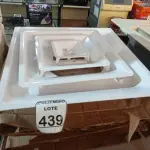 LOTE 439 - 03 TAMPAS DE DUTOS P/AR-CONDICIONADO. (NO ESTADO) ATENÇÃO! FAZER A VISITAÇÃO ANTES DE ARREMATAR, NÃO SABEMOS SE FUNCIONA. LEILÃO NÃO TEM GARANTIA E NEM DEVOLUÇÃO, SUJEITO A POSSÍVEIS AVARIAS VISÍVEIS/OCULTAS E/OU AUSÊNCIA DE COMPONENTES.