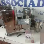 LOTE 347 - 03 CAFETEIRAS EM INOX C/AVARIAS. (NO ESTADO) ATENÇÃO! FAZER A VISITAÇÃO ANTES DE ARREMATAR, NÃO SABEMOS SE FUNCIONA. LEILÃO NÃO TEM GARANTIA E NEM DEVOLUÇÃO, SUJEITO A POSSÍVEIS AVARIAS VISÍVEIS/OCULTAS E/OU AUSÊNCIA DE COMPONENTES.
