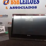 LOTE 434 - 01 ALL IN ONE MARCA ITAUTEC. (NO ESTADO) ATENÇÃO! FAZER A VISITAÇÃO ANTES DE ARREMATAR, NÃO SABEMOS SE FUNCIONA. LEILÃO NÃO TEM GARANTIA E NEM DEVOLUÇÃO, SUJEITO A POSSÍVEIS AVARIAS VISÍVEIS/OCULTAS E/OU AUSÊNCIA DE COMPONENTES.