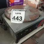LOTE 443 - 01 CREPEIRA MARCA CROYDON. (NO ESTADO) ATENÇÃO! FAZER A VISITAÇÃO ANTES DE ARREMATAR, NÃO SABEMOS SE FUNCIONA. LEILÃO NÃO TEM GARANTIA E NEM DEVOLUÇÃO, SUJEITO A POSSÍVEIS AVARIAS VISÍVEIS/OCULTAS E/OU AUSÊNCIA DE COMPONENTES.