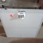 LOTE 555 - 05 PAINÉIS DE LED P/EMBUTIR. (NO ESTADO) ATENÇÃO! FAZER A VISITAÇÃO ANTES DE ARREMATAR, NÃO SABEMOS SE FUNCIONA. LEILÃO NÃO TEM GARANTIA E NEM DEVOLUÇÃO, SUJEITO A POSSÍVEIS AVARIAS VISÍVEIS/OCULTAS E/OU AUSÊNCIA DE COMPONENTES.