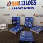 LOTE 260 - 05 REFLETORES LED AMBIENTE EXTERNO 100W. (NOVO), (NO ESTADO) ATENÇÃO! FAZER A VISITAÇÃO ANTES DE ARREMATAR, NÃO SABEMOS SE FUNCIONA. LEILÃO NÃO TEM GARANTIA E NEM DEVOLUÇÃO, SUJEITO A POSSÍVEIS AVARIAS VISÍVEIS/OCULTAS E/OU AUSÊNCIA DE COMPONENTES.