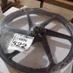 LOTE 522 - 01 RODA P/MOTO CG ARO “17 PARA QUALQUER CG (NOVO). (NO ESTADO) ATENÇÃO! FAZER A VISITAÇÃO ANTES DE ARREMATAR, NÃO SABEMOS SE FUNCIONA. LEILÃO NÃO TEM GARANTIA E NEM DEVOLUÇÃO, SUJEITO A POSSÍVEIS AVARIAS VISÍVEIS/OCULTAS E/OU AUSÊNCIA DE COMPONENTES.