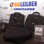 LOTE 309 - 04 PASTAS P/NOTEBOOK DIVERSAS. (NO ESTADO) ATENÇÃO! FAZER A VISITAÇÃO ANTES DE ARREMATAR, NÃO SABEMOS SE FUNCIONA. LEILÃO NÃO TEM GARANTIA E NEM DEVOLUÇÃO, SUJEITO A POSSÍVEIS AVARIAS VISÍVEIS/OCULTAS E/OU AUSÊNCIA DE COMPONENTES.