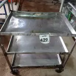 LOTE 429 - 01 CARRINHO EM INOX. (NO ESTADO) ATENÇÃO! FAZER A VISITAÇÃO ANTES DE ARREMATAR, NÃO SABEMOS SE FUNCIONA. LEILÃO NÃO TEM GARANTIA E NEM DEVOLUÇÃO, SUJEITO A POSSÍVEIS AVARIAS VISÍVEIS/OCULTAS E/OU AUSÊNCIA DE COMPONENTES.
