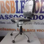 LOTE 428 - 01 CADEIRA GIRATÓRIA P/ESCRITÓRIO. (NO ESTADO) ATENÇÃO! FAZER A VISITAÇÃO ANTES DE ARREMATAR, NÃO SABEMOS SE FUNCIONA. LEILÃO NÃO TEM GARANTIA E NEM DEVOLUÇÃO, SUJEITO A POSSÍVEIS AVARIAS VISÍVEIS/OCULTAS E/OU AUSÊNCIA DE COMPONENTES.