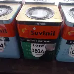 LOTE 060 - 01 LATA DE TINTA COR BRANCO GELO 16L ACRÍLICO MARCA SUVINIL (NO ESTADO, NÃO SABEMOS SE FUNCIONA. LEILÃO NÃO TEM GARANTIA E NEM DEVOLUÇÃO, SUJEITO A POSSÍVEIS AVARIAS VISÍVEIS/OCULTAS E/OU AUSÊNCIA DE COMPONENTES)