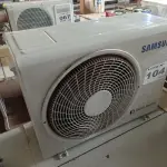LOTE 104 - 01 – CONDENSADORA SAMSUNG 12000 BTUS (NO ESTADO, NÃO SABEMOS SE FUNCIONA. LEILÃO NÃO TEM GARANTIA E NEM DEVOLUÇÃO, SUJEITO A POSSÍVEIS AVARIAS VISÍVEIS/OCULTAS E/OU AUSÊNCIA DE COMPONENTES)