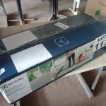 LOTE 113 - 01 - VAPORIZADOR DE PISO, MOP10, 220V, ELECTROLUX (NO ESTADO, NÃO SABEMOS SE FUNCIONA. LEILÃO NÃO TEM GARANTIA E NEM DEVOLUÇÃO, SUJEITO A POSSÍVEIS AVARIAS VISÍVEIS/OCULTAS E/OU AUSÊNCIA DE COMPONENTES)