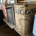 LOTE 051 - 01 - LAVADORA SUGGAR 7KG 110V (NO ESTADO, NÃO SABEMOS SE FUNCIONA. LEILÃO NÃO TEM GARANTIA E NEM DEVOLUÇÃO, SUJEITO A POSSÍVEIS AVARIAS VISÍVEIS/OCULTAS E/OU AUSÊNCIA DE COMPONENTES)