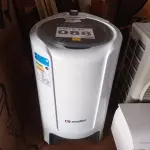 LOTE 088 - 01 - CENTRIFUGA DE ROUPAS MUELLER 15 KG FIT BRANCO - 220V (NO ESTADO, NÃO SABEMOS SE FUNCIONA. LEILÃO NÃO TEM GARANTIA E NEM DEVOLUÇÃO, SUJEITO A POSSÍVEIS AVARIAS VISÍVEIS/OCULTAS E/OU AUSÊNCIA DE COMPONENTES)