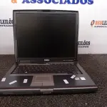 LOTE 001 - 01 NOTEBOOK MARCA DELL S/FONTE. (NO ESTADO) ATENÇÃO! FAZER A VISITAÇÃO ANTES DE ARREMATAR, NÃO SABEMOS SE FUNCIONA. LEILÃO NÃO TEM GARANTIA E NEM DEVOLUÇÃO, SUJEITO A POSSÍVEIS AVARIAS VISÍVEIS/OCULTAS E/OU AUSÊNCIA DE COMPONENTES.