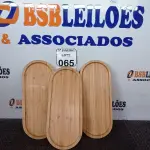 LOTE 065 - 03 TÁBUAS DE MADEIRA P/FRIOS. (NO ESTADO) ATENÇÃO! FAZER A VISITAÇÃO ANTES DE ARREMATAR, NÃO SABEMOS SE FUNCIONA. LEILÃO NÃO TEM GARANTIA E NEM DEVOLUÇÃO, SUJEITO A POSSÍVEIS AVARIAS VISÍVEIS/OCULTAS E/OU AUSÊNCIA DE COMPONENTES.