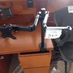 LOTE 212 - 01 SUPORTE PARA MONITOR (MONITOR STAND). (NO ESTADO EM QUE SE ENCONTRA. SUJEITO A AVARIAS OCULTAS/VISÍVEIS.)