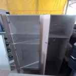 LOTE 286 - 02 ARMÁRIOS EM MADEIRA (WOODEN CABINETS). (NO ESTADO EM QUE SE ENCONTRA. SUJEITO A AVARIAS OCULTAS/VISÍVEIS.)