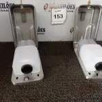 LOTE 153 - 02 DISPENSERS DE PAPEL (PAPER DISPENSERS). (NO ESTADO EM QUE SE ENCONTRA. SUJEITO A AVARIAS OCULTAS/VISÍVEIS.)