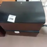 LOTE 257 - 01 CARRINHO DE APOIO SEM RODAS (SUPPORT TROLLEY WITHOUT WHEELS). (NO ESTADO EM QUE SE ENCONTRA. SUJEITO A AVARIAS OCULTAS/VISÍVEIS.)