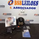 LOTE 053 - 01 FONE DE OUVIDO C/CARREGADOR MARCA BOSE, 01 APARELHO PALM E 01 CALCULADORA. (NO ESTADO) ATENÇÃO! FAZER A VISITAÇÃO ANTES DE ARREMATAR, NÃO SABEMOS SE FUNCIONA. LEILÃO NÃO TEM GARANTIA E NEM DEVOLUÇÃO, SUJEITO A POSSÍVEIS AVARIAS VISÍVEIS/OCULTAS E/OU AUSÊNCIA DE COMPONENTES.
