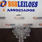 LOTE 066 - 10 CANECAS DE VIDRO. (NO ESTADO) ATENÇÃO! FAZER A VISITAÇÃO ANTES DE ARREMATAR, NÃO SABEMOS SE FUNCIONA. LEILÃO NÃO TEM GARANTIA E NEM DEVOLUÇÃO, SUJEITO A POSSÍVEIS AVARIAS VISÍVEIS/OCULTAS E/OU AUSÊNCIA DE COMPONENTES.