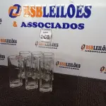 LOTE 068 - 06 CANECAS DE VIDRO. (NO ESTADO) ATENÇÃO! FAZER A VISITAÇÃO ANTES DE ARREMATAR, NÃO SABEMOS SE FUNCIONA. LEILÃO NÃO TEM GARANTIA E NEM DEVOLUÇÃO, SUJEITO A POSSÍVEIS AVARIAS VISÍVEIS/OCULTAS E/OU AUSÊNCIA DE COMPONENTES.